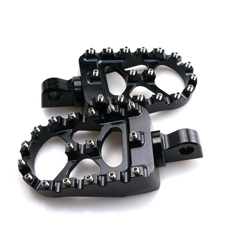 CNC Motorcycle Wide Foot Pegs Aluminum 360 degree Roating Adjustable Suitable for Harley Davidson Dyna Fatboy Iron 883 Sportster 883