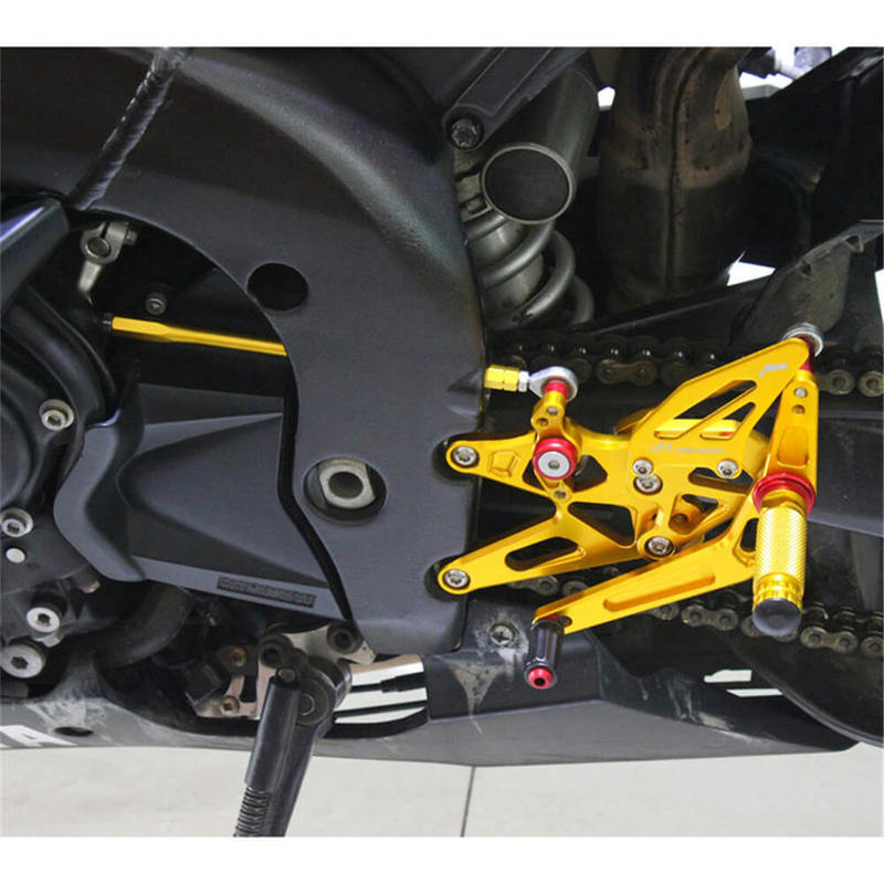 Rearsets Foot Pegs CNC Motorcycle Accessories Adjustable Rear Set FootPegs For Yamaha YZF R1 2004-2006